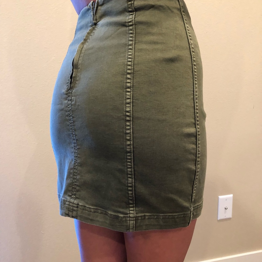 ‼️SOLD‼️ - Picture 2 of 3